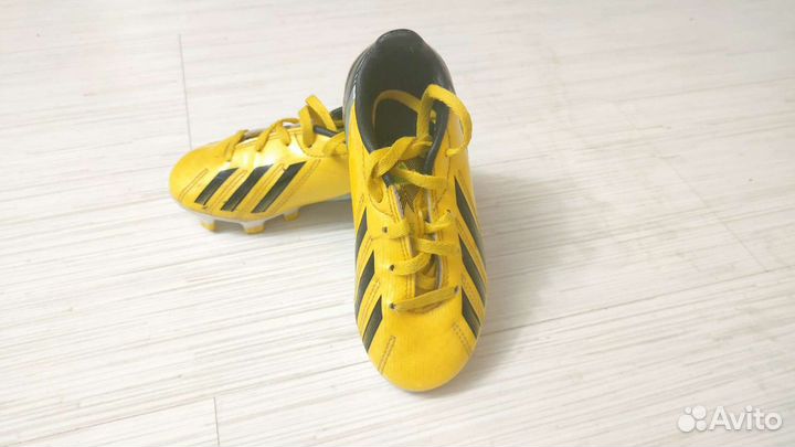 Детские бутсы, шиповки, сороконожки,футзалки 28 30