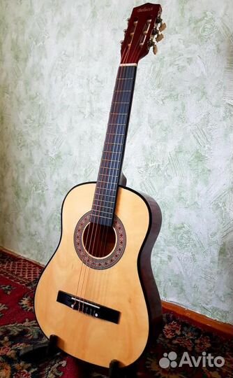 Гитара новая