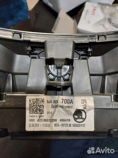 Приборная панель skoda rapid 5ja920700a