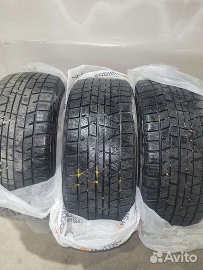 Yokohama Ice Guard Studless IG50 235/40 R18 W