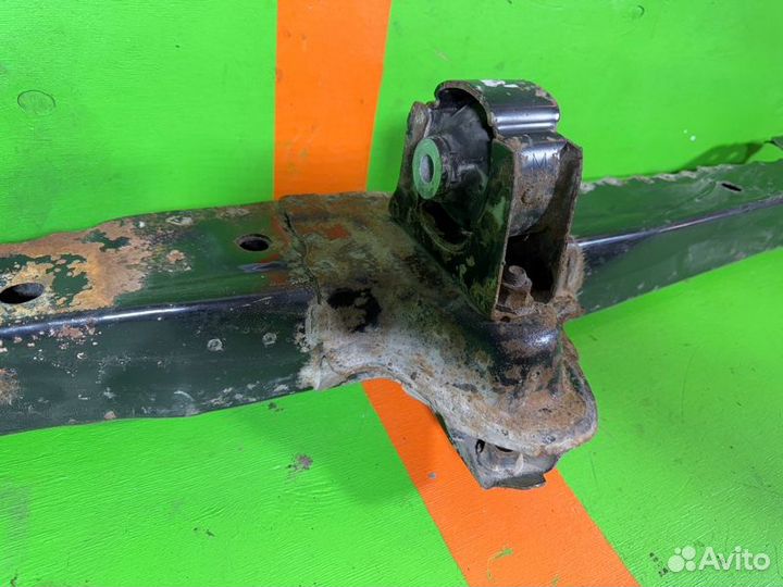 Балка подвески Toyota Corolla E150 1ZR 2012