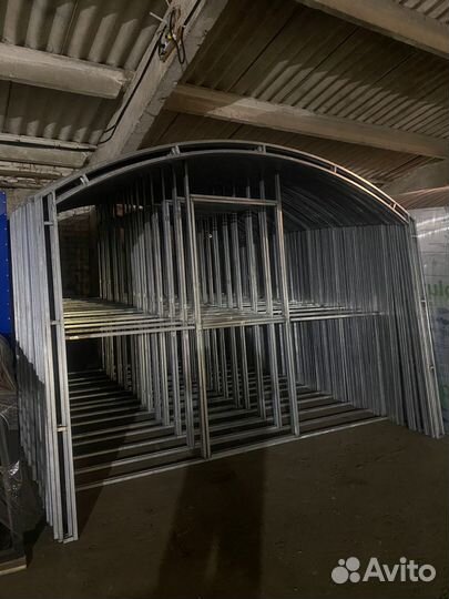 Теплица прямостенная