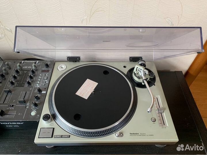 Проигрыватель винила Technics