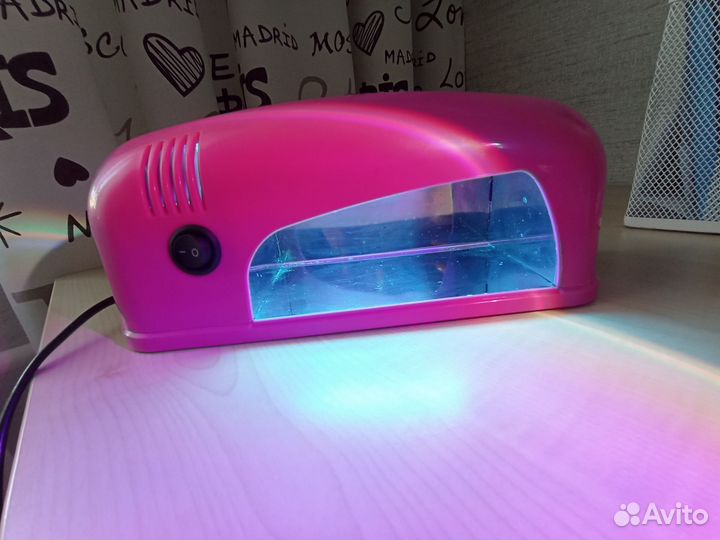 UV-лампа для маникюра + типсы и набор материалов