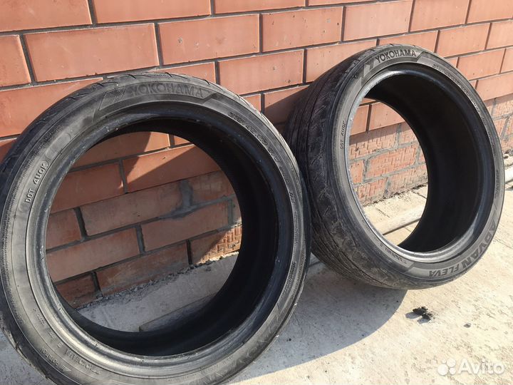 Yokohama Advan Fleva V701 215/45 R17