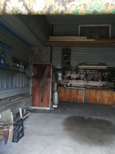 Гараж, > 30 м²