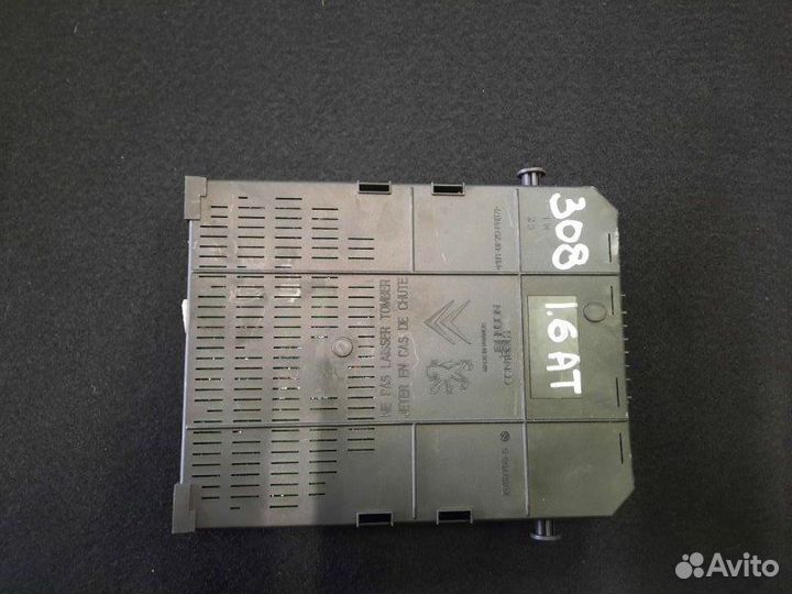 Блок предохранителей Peugeot 308