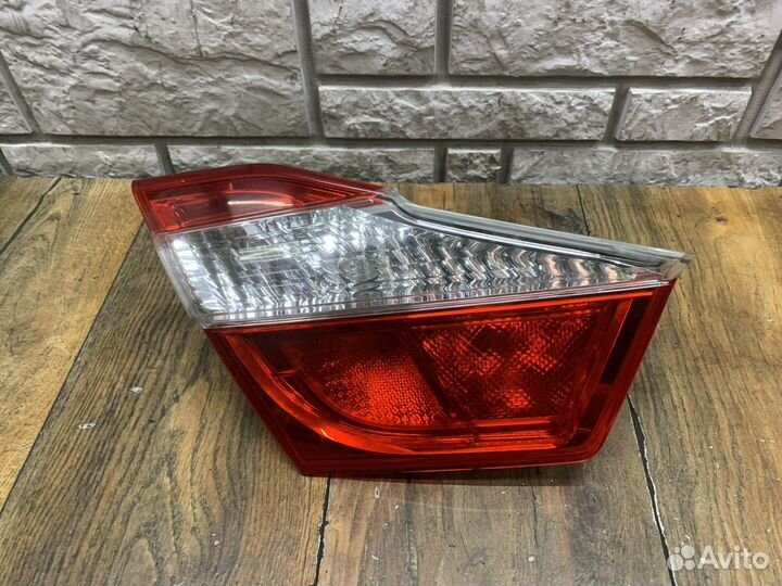 Toyota camry V50 Фонарь задний внутренний LH RH