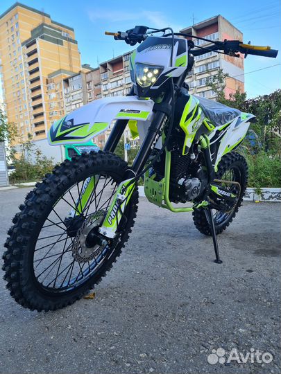 Мотоцикл Progasi Super Max 300. ZS175FMN. Кредит