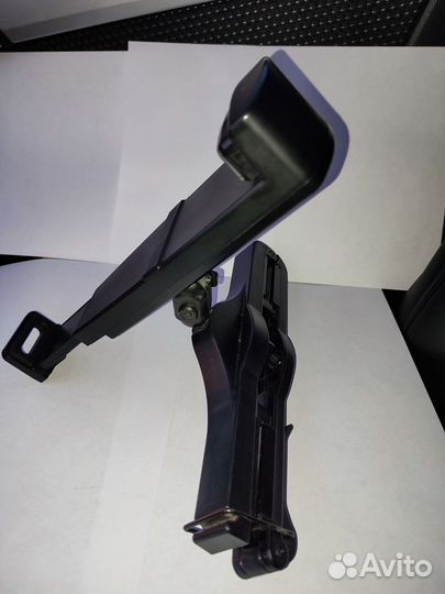 Держатель крепление для смартфона планшета в авто