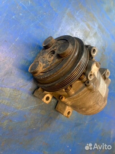 Компрессор кондиционера Subaru Impreza GD 2001