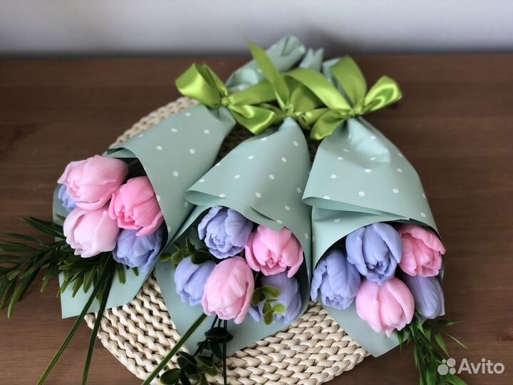 Букет из 5 тюльпанов из мыла, поларок на 8 Марта