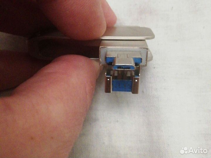 Usb флешка Bliksem 64 гб и зеленая 16гб