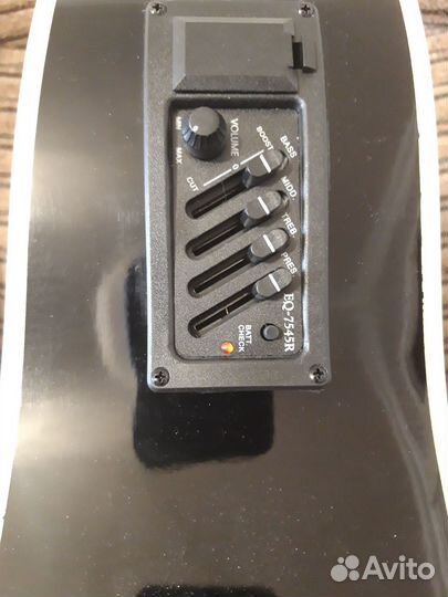 Электроакустическая гитара J.Konrad YH-41CEQ B