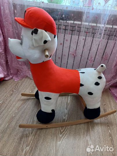 Собака качалка