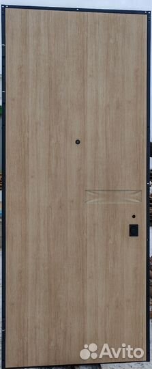 Дверь входная металлическая новая