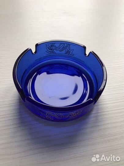 Пепельница новая стекло