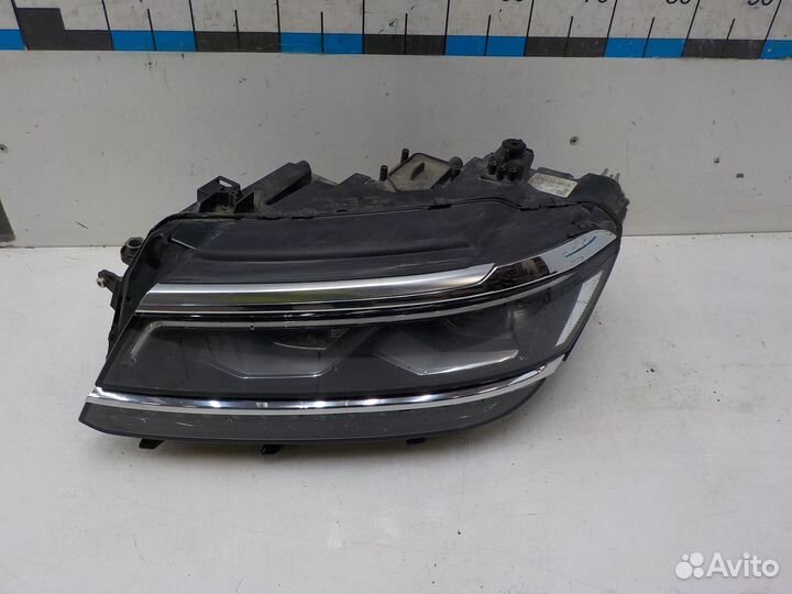 Фара левая Volkswagen Tiguan