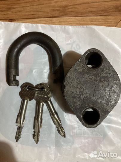 Замок навесной