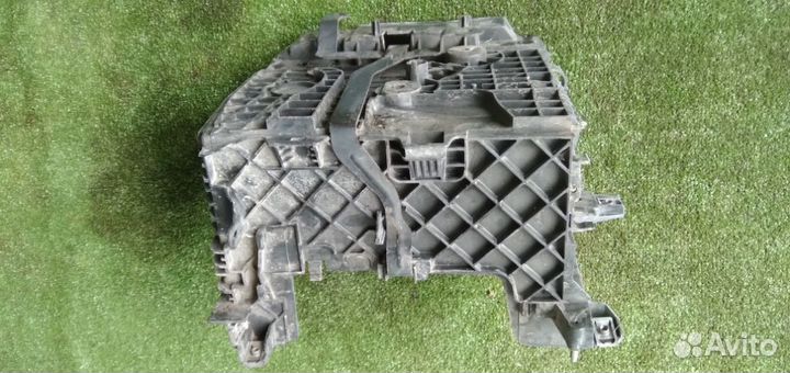 Площадка Аккумулятора Mazda 6 GH 2007-2012