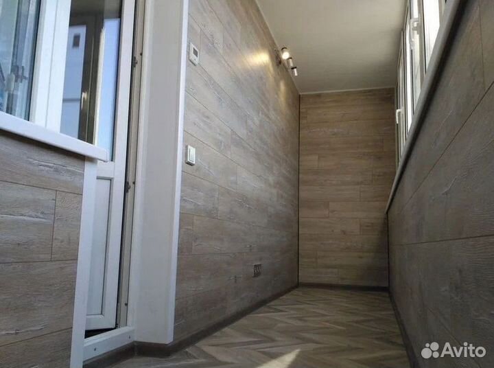 Остекление и отделка балконов под ключ