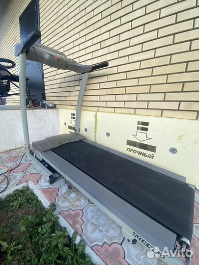 Проффисеональная беговая дорожка torneo