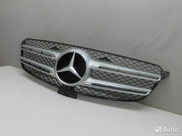 Решетка радиатора Mercedes-Benz M-Class