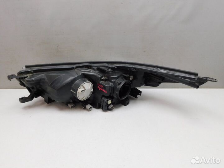 Фара правая Toyota Highlander