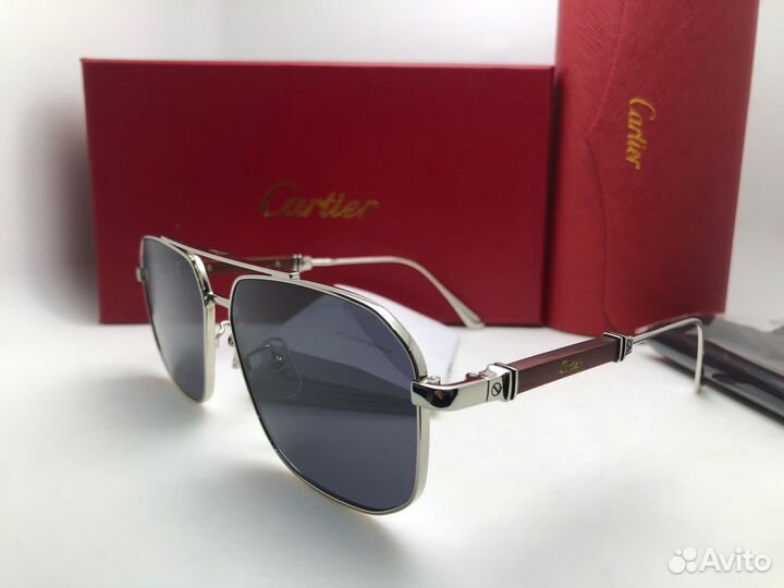 Солнцезащитные очки Cartier