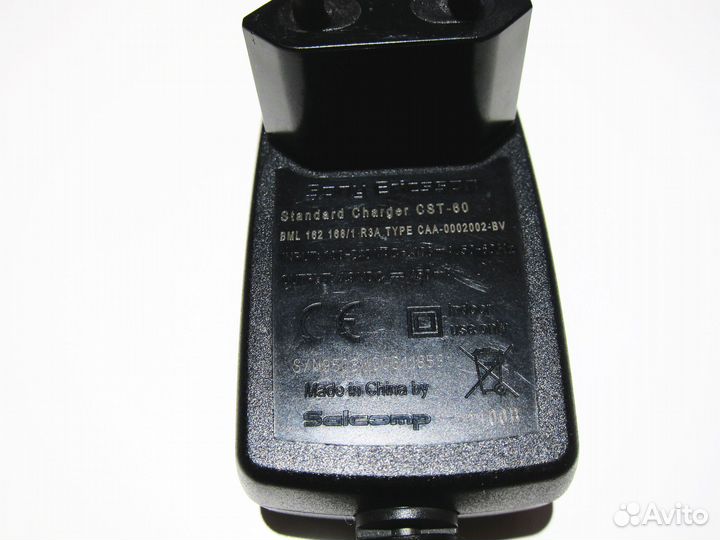 Сетевое зарядное устройство Sony Ericsson CST-60