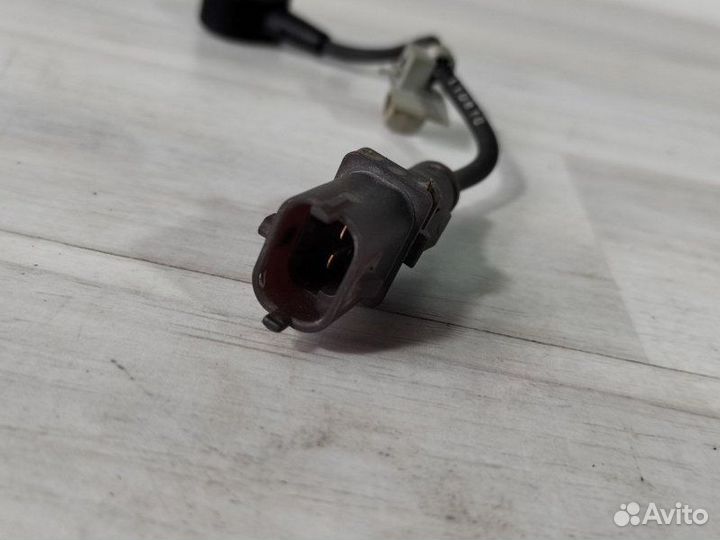 Датчик детонации Opel Astra J A16XER 2010