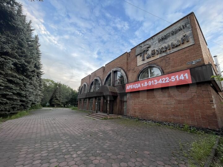 Помещение свободного назначения, 1000 м²