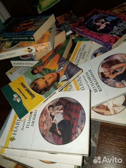 Любовные романы и Детективы