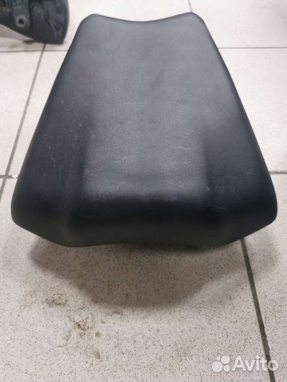 Сиденье заднее Yamaha FZ8