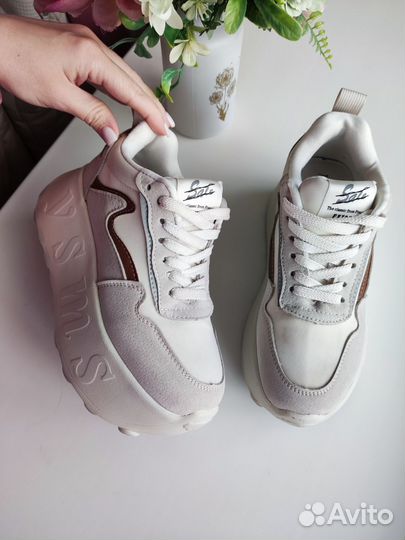 Кроссовки на платформе 36 размер