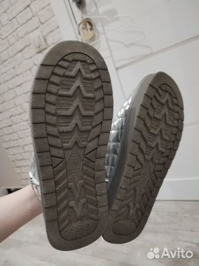 Угги женские серебряные 37