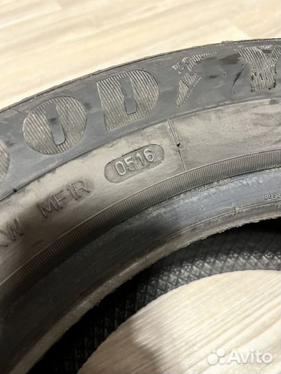 Goodyear EfficientGrip 205/60 R16 96W