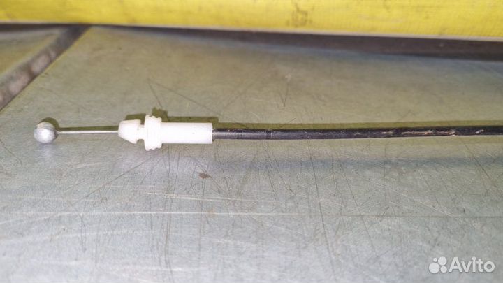 Трос замка двери Toyota Corolla E150 1.6 2007