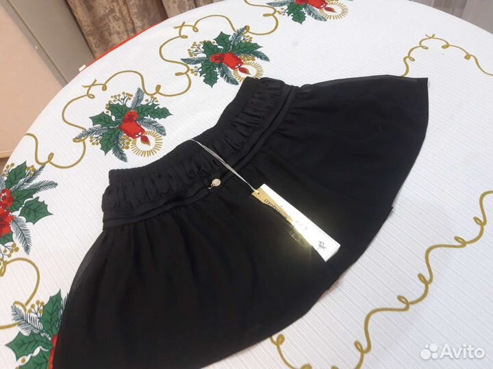 Блузка Deloras, юбки школьные