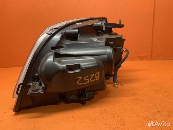 Фара галогеновая передняя правая Mercedes-Benz Glk