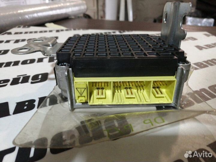 Блок управления airbag Toyota Camry Gracia MCV21