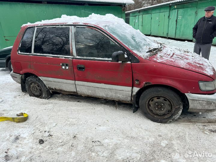 Mitsubishi Space Runner 1.8 AT, 1992, 200 000 км