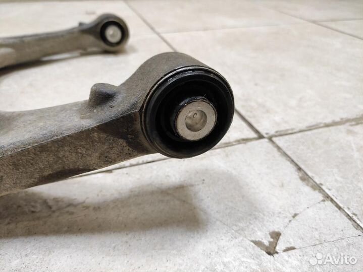 Рычаг задний нижний правый Mercedes-Benz M-Сlass M