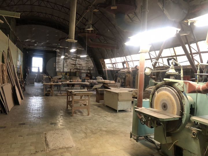 Производство, 1300 м²