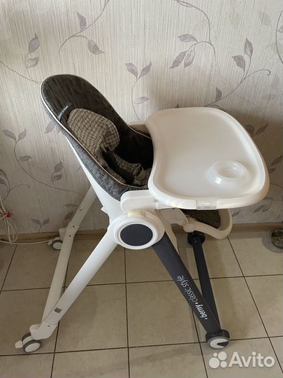 Стул для кормления Happy Baby Berny Basic