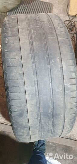 Pirelli Ice Zero SUV 295/35 R21