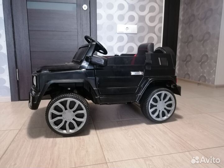 Детский электромобиль джип