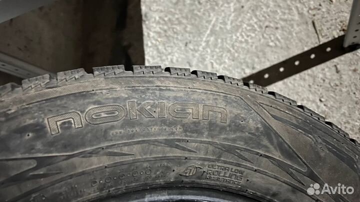 Nokian Tyres Hakkapeliitta R2 SUV 225/65 R17 106R