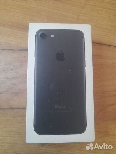 iPhone 7, 32 ГБ