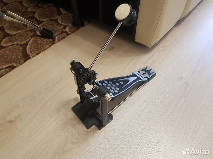 Педаль для бас барабана